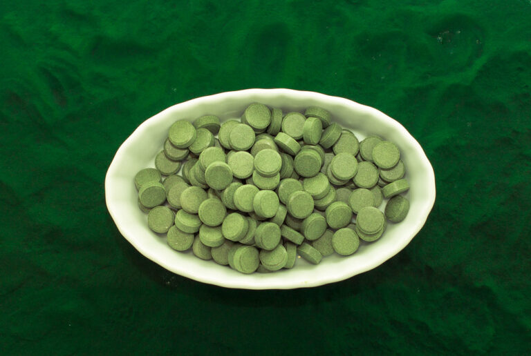 Green chlorella tablets